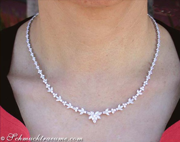 High-end Flower Design Diamond Necklace #1 High-end Flower Design Diamond Necklace #1
