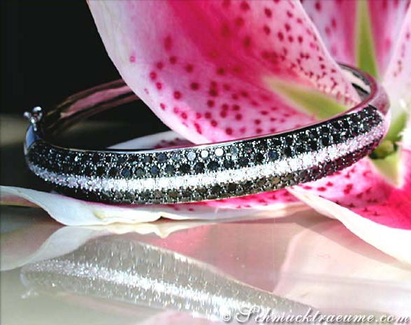 Magnificent Black & White Diamond Bangle #1 Magnificent Black & White Diamond Bangle #1