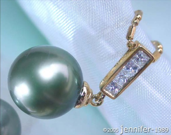 Precious Tahitian Pearl Pendant with Diamonds in Yellow gold 18k #1 Precious Tahitian Pearl Pendant with Diamonds in Yellow gold 18k #1