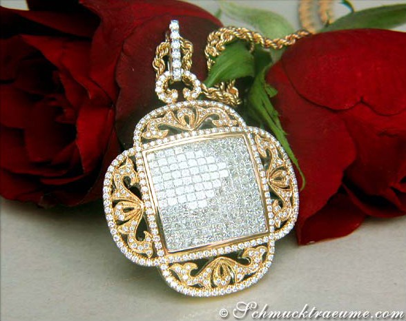 Spectacular Diamond Pendant of Finest Workmanship #1 Spectacular Diamond Pendant of Finest Workmanship #1
