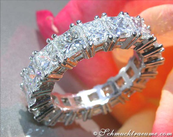 Luxurious Diamond Eternity Ring (9,05 ct.) #1 Luxurious Diamond Eternity Ring (9,05 ct.) #1