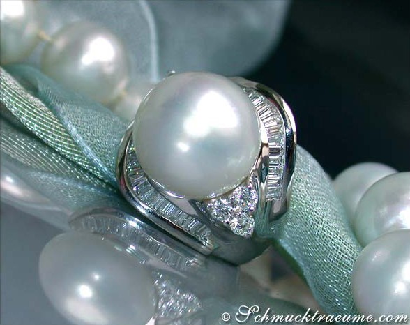 Noble South Sea Pearl Ring with Diamonds #1 Noble South Sea Pearl Ring with Diamonds #1