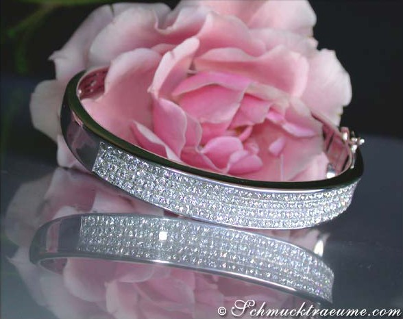 Glorious Diamond Bangle (Invisible Setting) #1 Glorious Diamond Bangle (Invisible Setting) #1