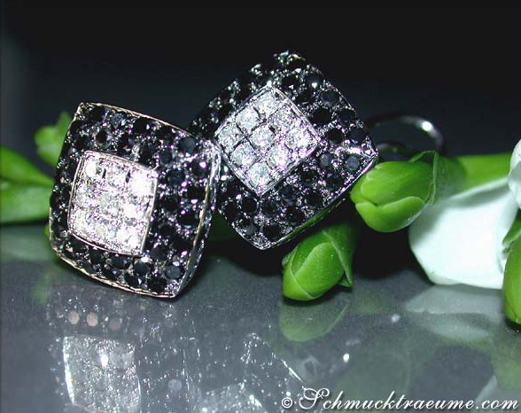 Schlichte Carré Ohrstecker mit schwarzen Diamanten #1 Schlichte Carré Ohrstecker mit schwarzen Diamanten #1
