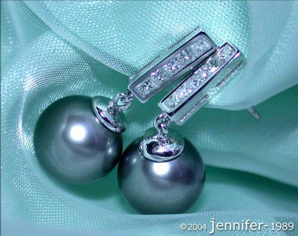 Simple Tahitian Pearl Diamond Earrings in White gold 18k #1 Simple Tahitian Pearl Diamond Earrings in White gold 18k #1