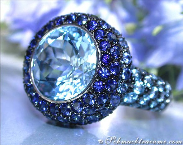 Spectacular Blue Topaz Ring with Sapphires #1 Spectacular Blue Topaz Ring with Sapphires #1