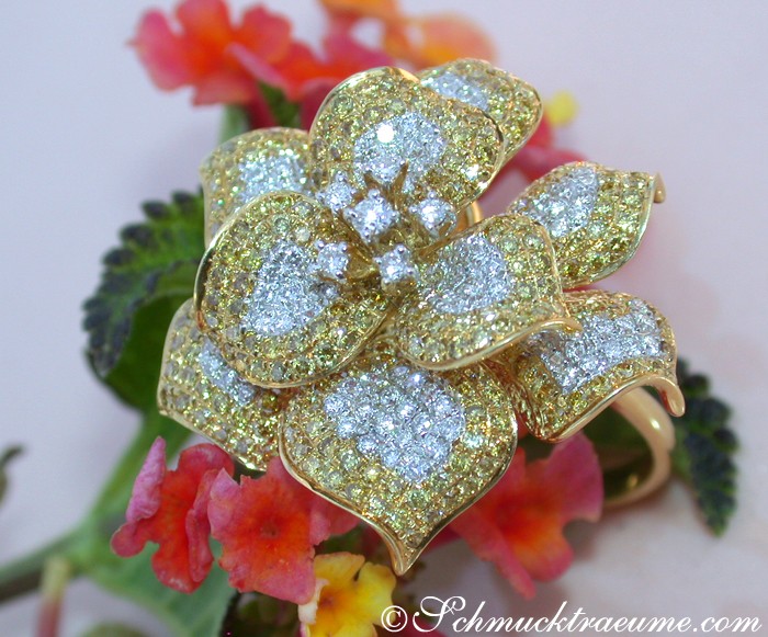 Stately Yellow & White Diamond Flower Style Ring #1 Stately Yellow & White Diamond Flower Style Ring #1