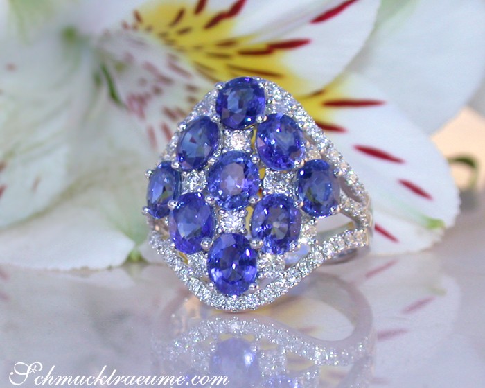 Stately Ceylon Sapphire Ring with Diamonds #1 Stately Ceylon Sapphire Ring with Diamonds #1