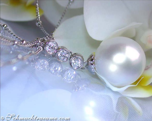 Wonderful Southsea Pearl Necklace with Diamonds #1 Wonderful Southsea Pearl Necklace with Diamonds #1