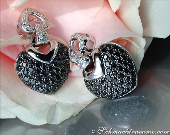 Wunderschöne Herz Ohrstecker mit schwarzen Diamanten #1 Wunderschöne Herz Ohrstecker mit schwarzen Diamanten #1
