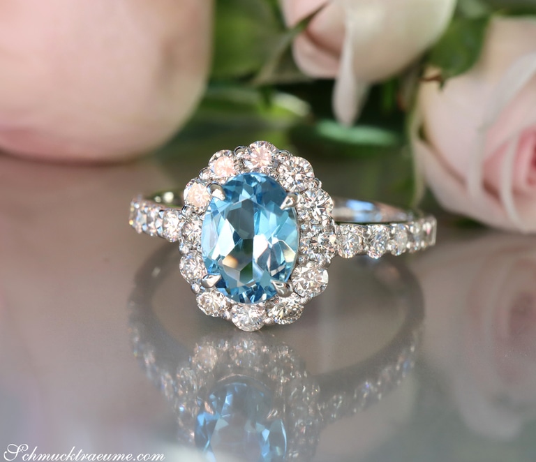 Zeitlos eleganter Aquamarin Ring mit Brillanten #1 Zeitlos eleganter Aquamarin Ring mit Brillanten #1