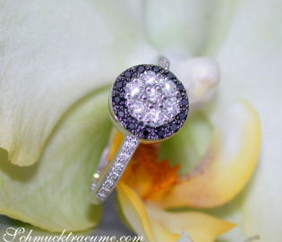 Zeitlos edler schwarze Diamanten Ring Zeitlos edler schwarze Diamanten Ring