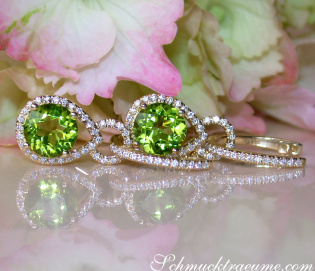 Bezaubernde Peridot Ohrringe mit Diamanten Bezaubernde Peridot Ohrringe mit Diamanten
