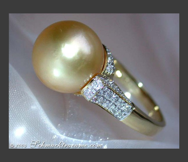 Edler goldene Südseeperle Ring mit Brillanten Kragen #1 Edler goldene Südseeperle Ring mit Brillanten Kragen #1