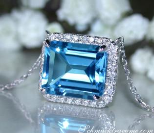 Traumhafte Blautopas Halskette mit Diamanten