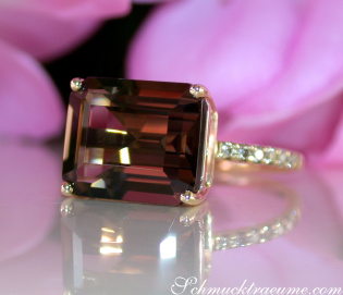 Ungewöhnlicher Rauchquarz Ring mit braunen Diamanten Ungewöhnlicher Rauchquarz Ring mit braunen Diamanten