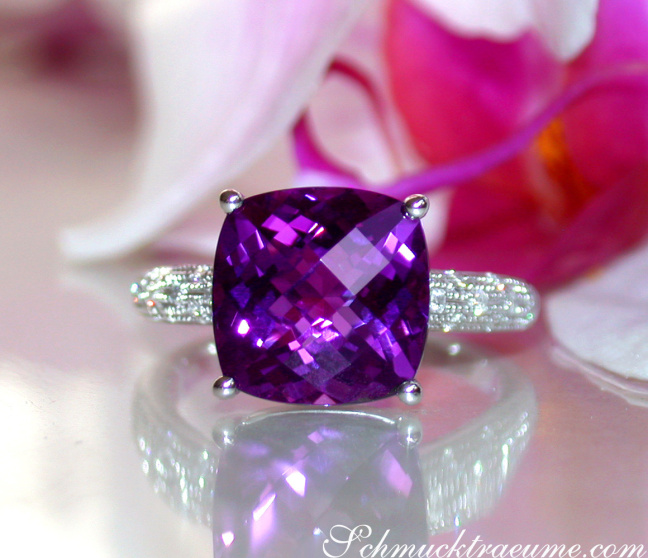 Charmanter Amethyst Ring mit Diamanten #1 Charmanter Amethyst Ring mit Diamanten #1