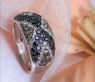 Aparter Ring mit schwarzen Diamanten, weißen & naturbraunen Brillanten #3