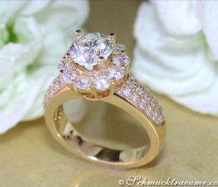 Zeitloser Diamant Verlobungsring (Solitär) Zeitloser Diamant Verlobungsring (Solitär)