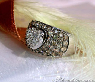 Feiner Herz Ring mit naturbraunen Diamanten Feiner Herz Ring mit naturbraunen Diamanten