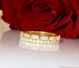 Bildschöner Brillanten Band Ring mit Baguette Diamanten Bildschöner Brillanten Band Ring mit Baguette Diamanten