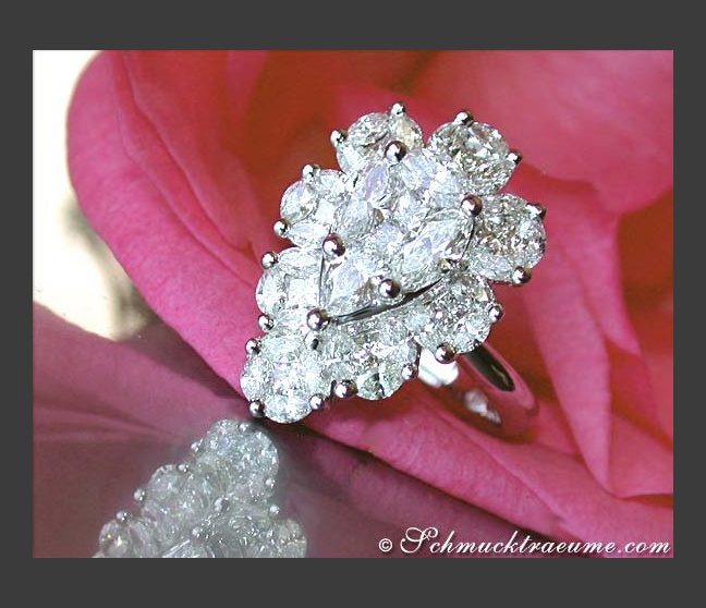 Einzigartiger Diamanten Tropfen Ring im Illusion Design #1 Einzigartiger Diamanten Tropfen Ring im Illusion Design #1
