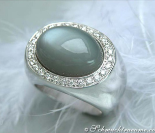 Heavy Moonstone Ring with Diamonds Heavy Moonstone Ring with Diamonds