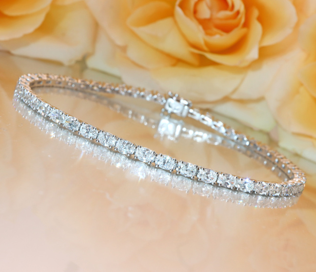 Erstklassiges Tennis Armband mit Diamanten im Ovalschliff #1 Erstklassiges Tennis Armband mit Diamanten im Ovalschliff #1