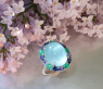Sensationeller Milky Aquamarin Ring mit Saphiren und Smaragden #9