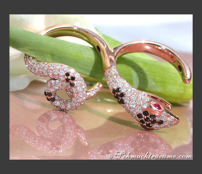 Extravaganter Brillanten Doppel Ring im Schlangen Design #1 Extravaganter Brillanten Doppel Ring im Schlangen Design #1