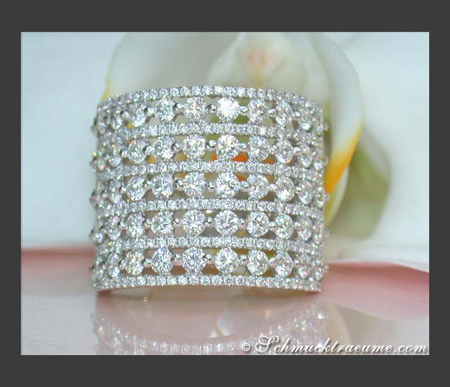 Extra breiter Brillanten Ring in Vollendung #1 Extra breiter Brillanten Ring in Vollendung #1
