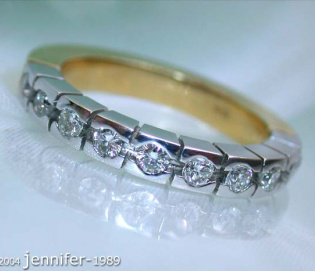 Schwerer Diamanten Memory Ring in Weiß- & Gelbgold 750