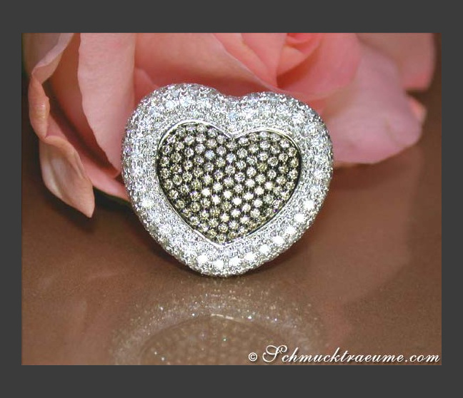 Üppiger Herz Ring mit braunen & weißen Brillanten #1