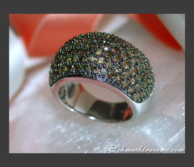 Zeitloser Ring mit naturbraunen Brillanten #1 Zeitloser Ring mit naturbraunen Brillanten #1