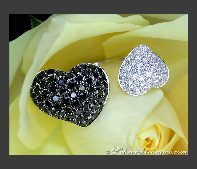 Auffallender Herz Ring mit schwarzen Diamanten #1 Auffallender Herz Ring mit schwarzen Diamanten #1