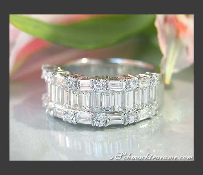 Erstklassiger Diamanten Ring (Brillant & Baguette Schliff) #1 Erstklassiger Diamanten Ring (Brillant & Baguette Schliff) #1