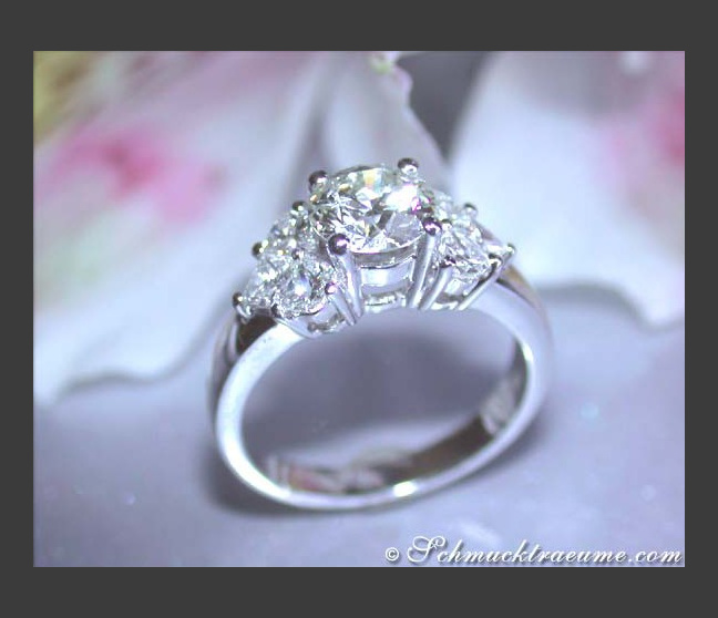 Traumhafter Diamant Solitär Ring im Herz Design (1 ct.) #1 Traumhafter Diamant Solitär Ring im Herz Design (1 ct.) #1
