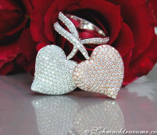 Exquisiter Doppel Herz Ring mit Diamanten