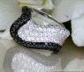 Erlesener schwarze Diamanten Ring im Wellendesign #1