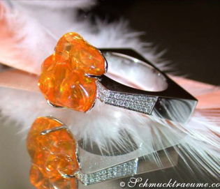 Extravagant Fire Opal Ring with Diamonds Extravagant Fire Opal Ring with Diamonds