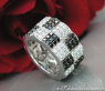 Puristischer Memory Ring mit schwarzen Diamanten & weißen Brillanten #1