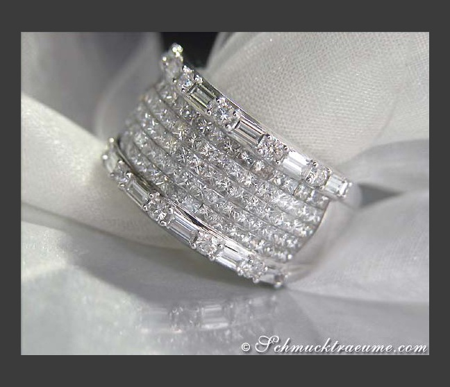 Luxuriöser Brillanten Bandring mit Princess Diamanten (3,04 ct.) #1