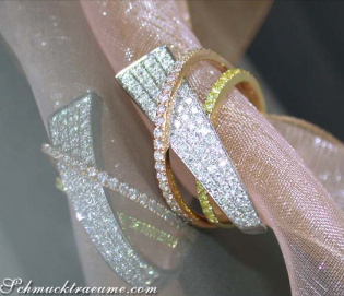 Beautiful Yellow & White Diamond Ring Beautiful Yellow & White Diamond Ring