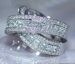 Glorious Diamond Ring (7 ct. tcw) Glorious Diamond Ring (7 ct. tcw)