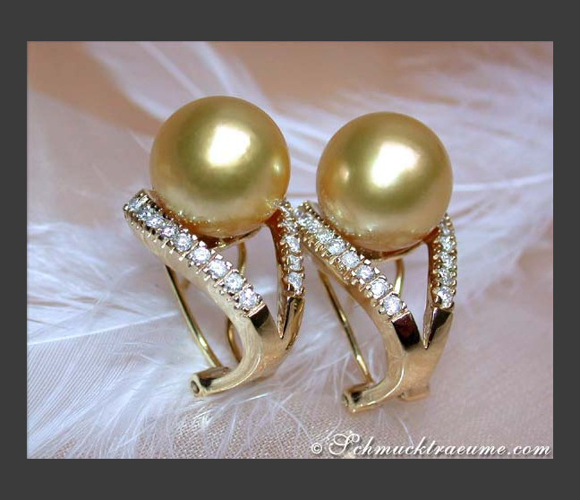 Aparte goldene Südseeperlen Ohrstecker mit Brillanten #1 Aparte goldene Südseeperlen Ohrstecker mit Brillanten #1