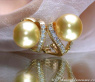 Aparte goldene Südseeperlen Ohrstecker mit Brillanten #3