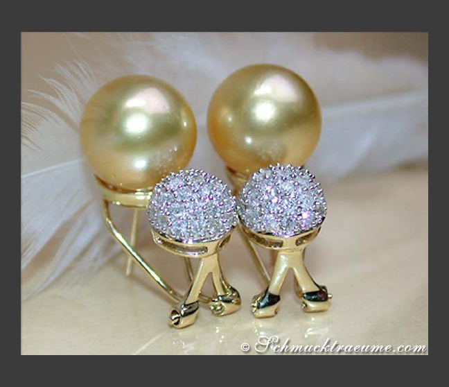 Goldene Südseeperlen Ohrstecker mit Brillanten Pavé Kugel #1 Goldene Südseeperlen Ohrstecker mit Brillanten Pavé Kugel #1