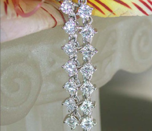 Long Diamond Earrings (Chain Design) Long Diamond Earrings (Chain Design)