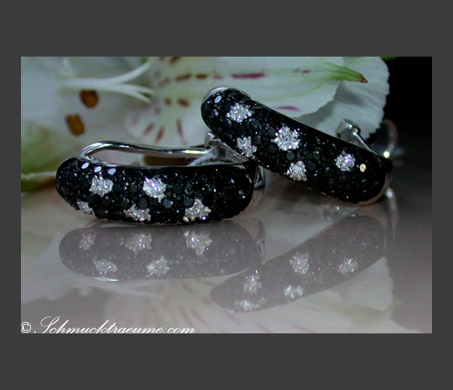 Zeitlose schwarze Diamanten Ohrringe im Tupfen Design #1 Zeitlose schwarze Diamanten Ohrringe im Tupfen Design #1