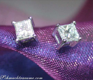 Edle Princess Diamant Solitär Ohrstecker (0,40 ct.) Edle Princess Diamant Solitär Ohrstecker (0,40 ct.)
